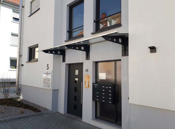 Glasvordach