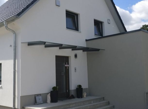 Glasvordach